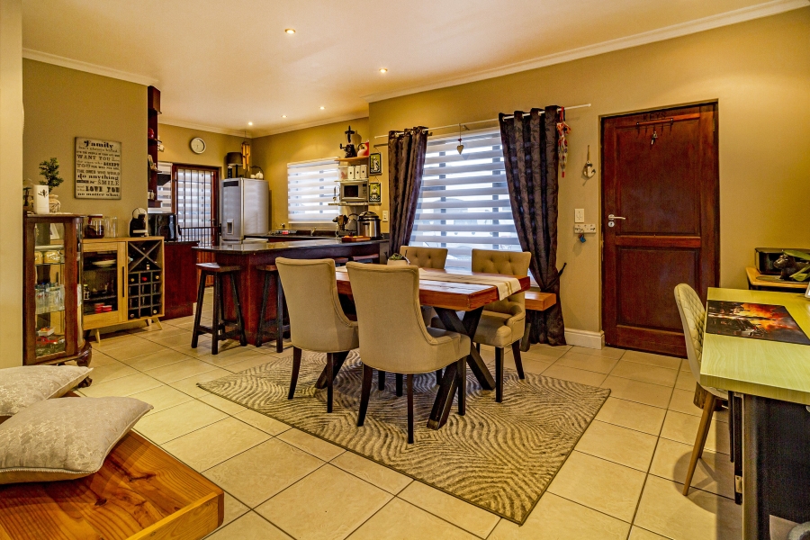 3 Bedroom Property for Sale in Heritage Park Western Cape